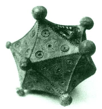 Артефакты и исторические памятники - Страница 5 Roman-icosahedron